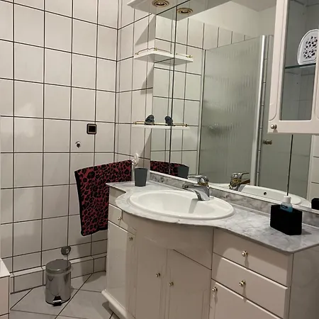 Daire Alexander S Olpe bei Meschede